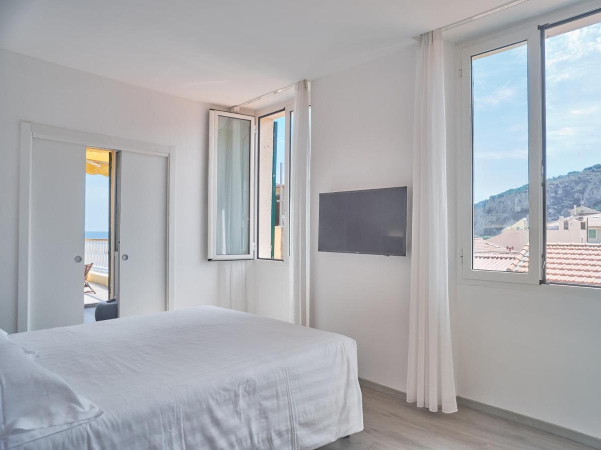 Hotel Medusa فينالي ليغوري المظهر الخارجي الصورة