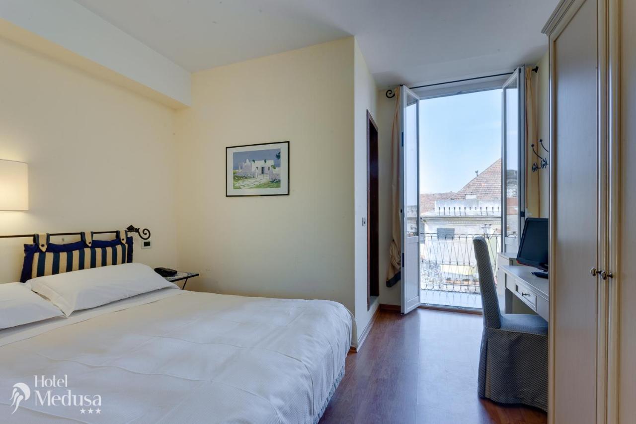 Hotel Medusa فينالي ليغوري المظهر الخارجي الصورة