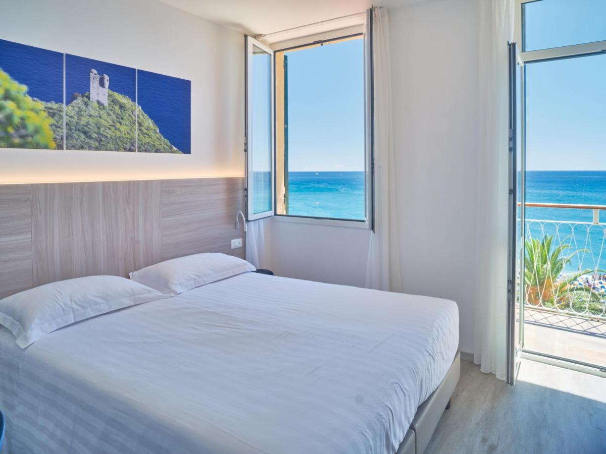 Hotel Medusa فينالي ليغوري المظهر الخارجي الصورة