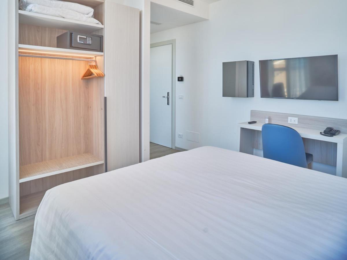 Hotel Medusa فينالي ليغوري المظهر الخارجي الصورة