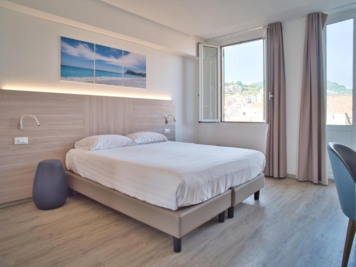 Hotel Medusa فينالي ليغوري المظهر الخارجي الصورة