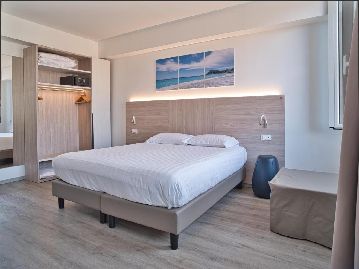 Hotel Medusa فينالي ليغوري المظهر الخارجي الصورة